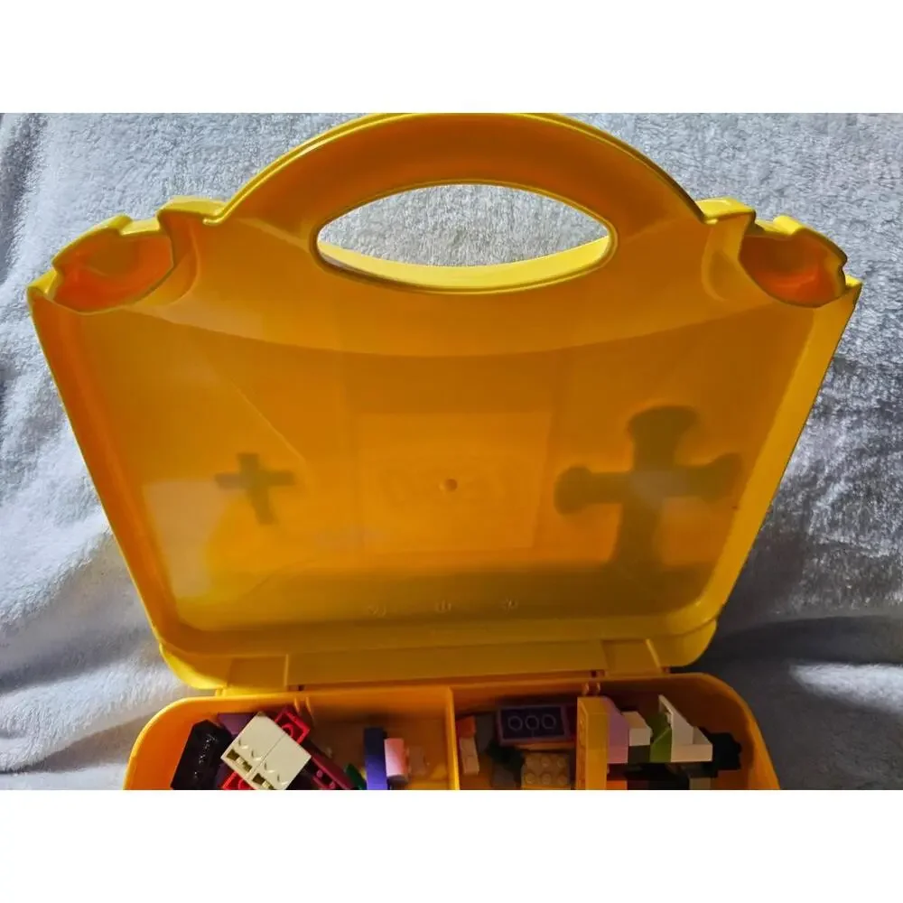 Lego Yellow & Orange Plastic Carrying Storage Case Dividers 9oz Of Mixed Legos
